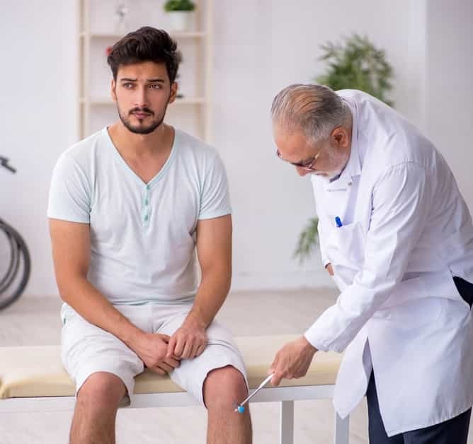 متخصص مغز و اعصاب در منزل
